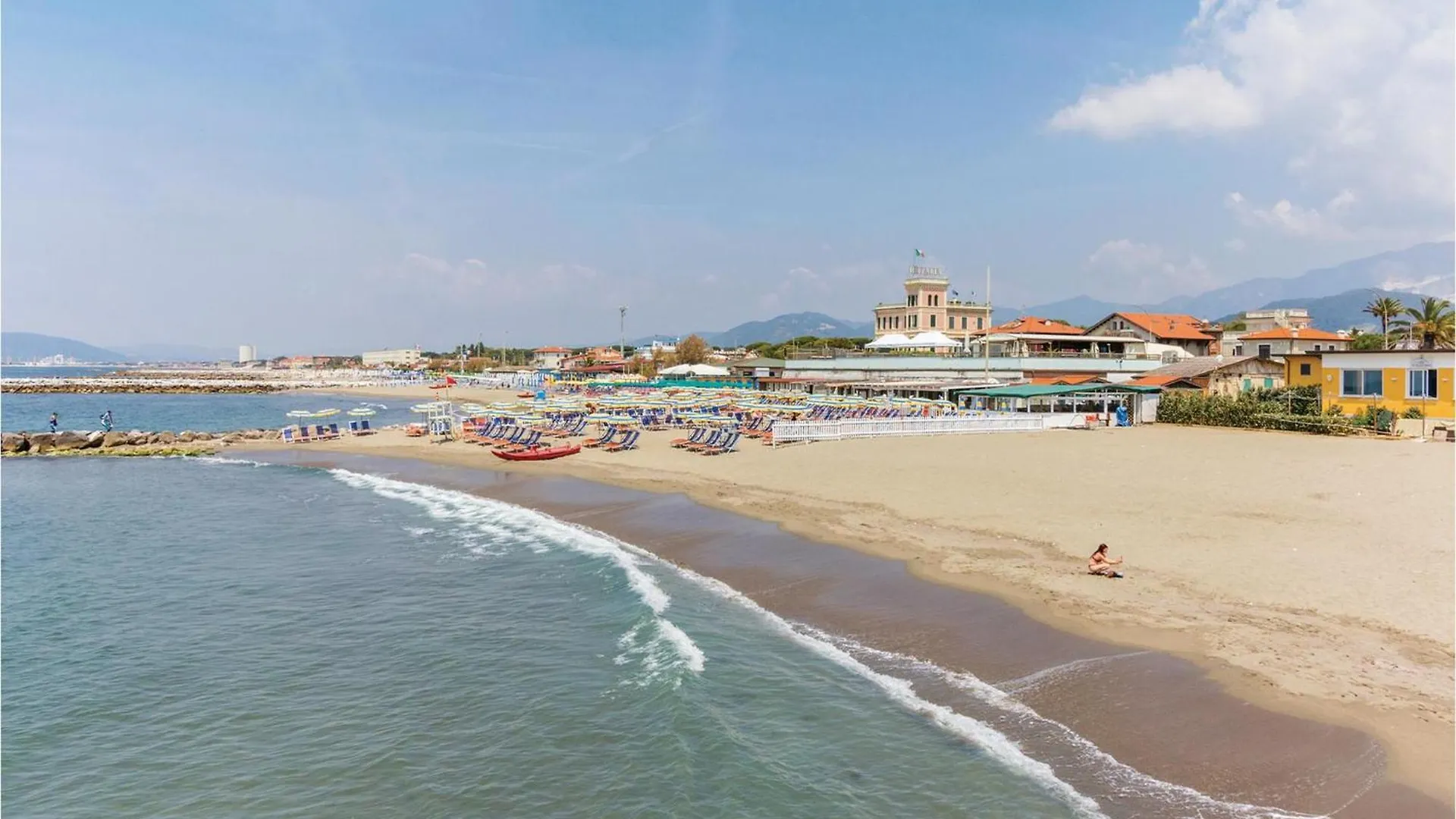 Casa Clo Villa Marina di Massa Italy