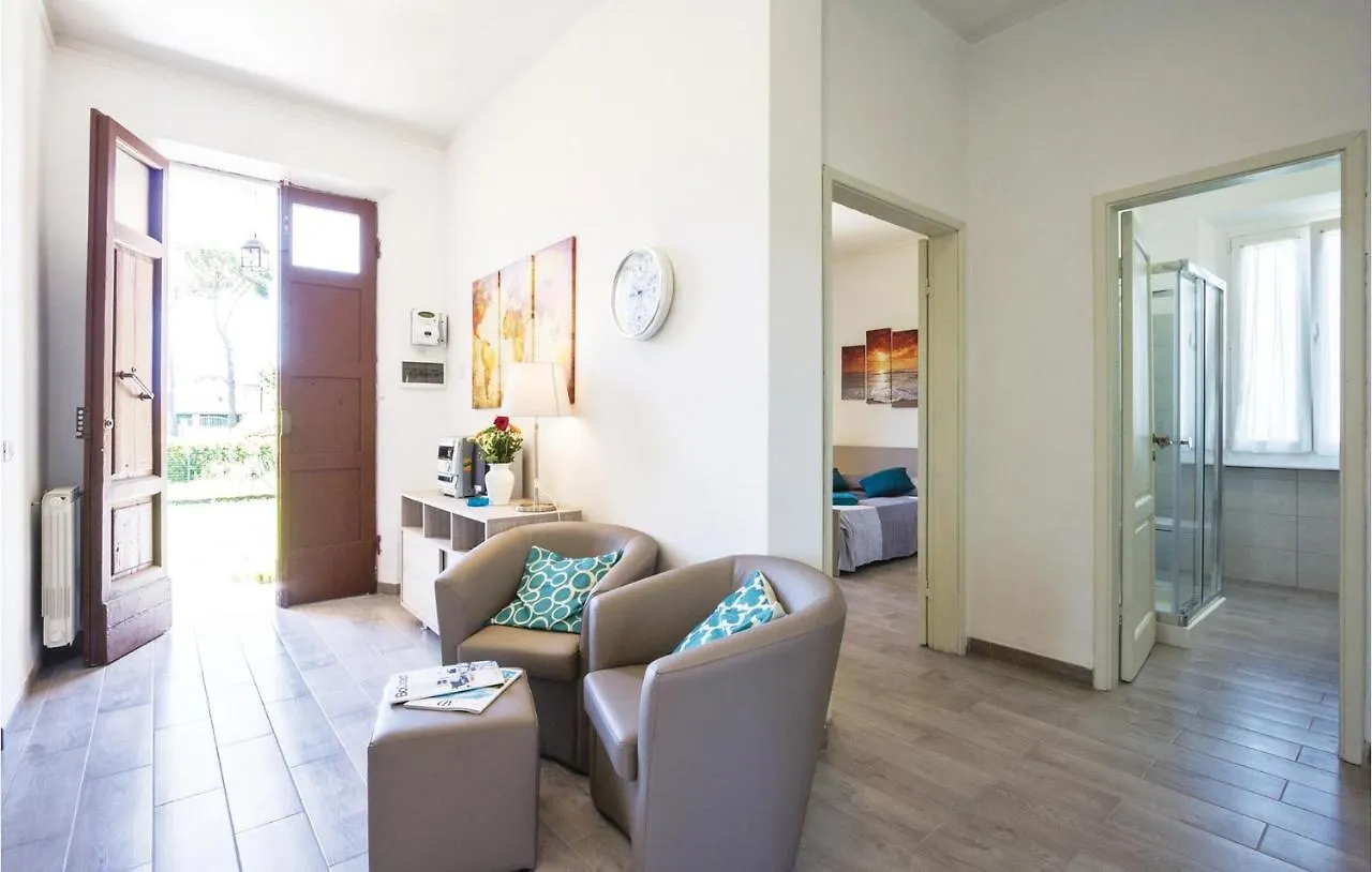 Casa Clo Villa Marina di Massa Holiday home